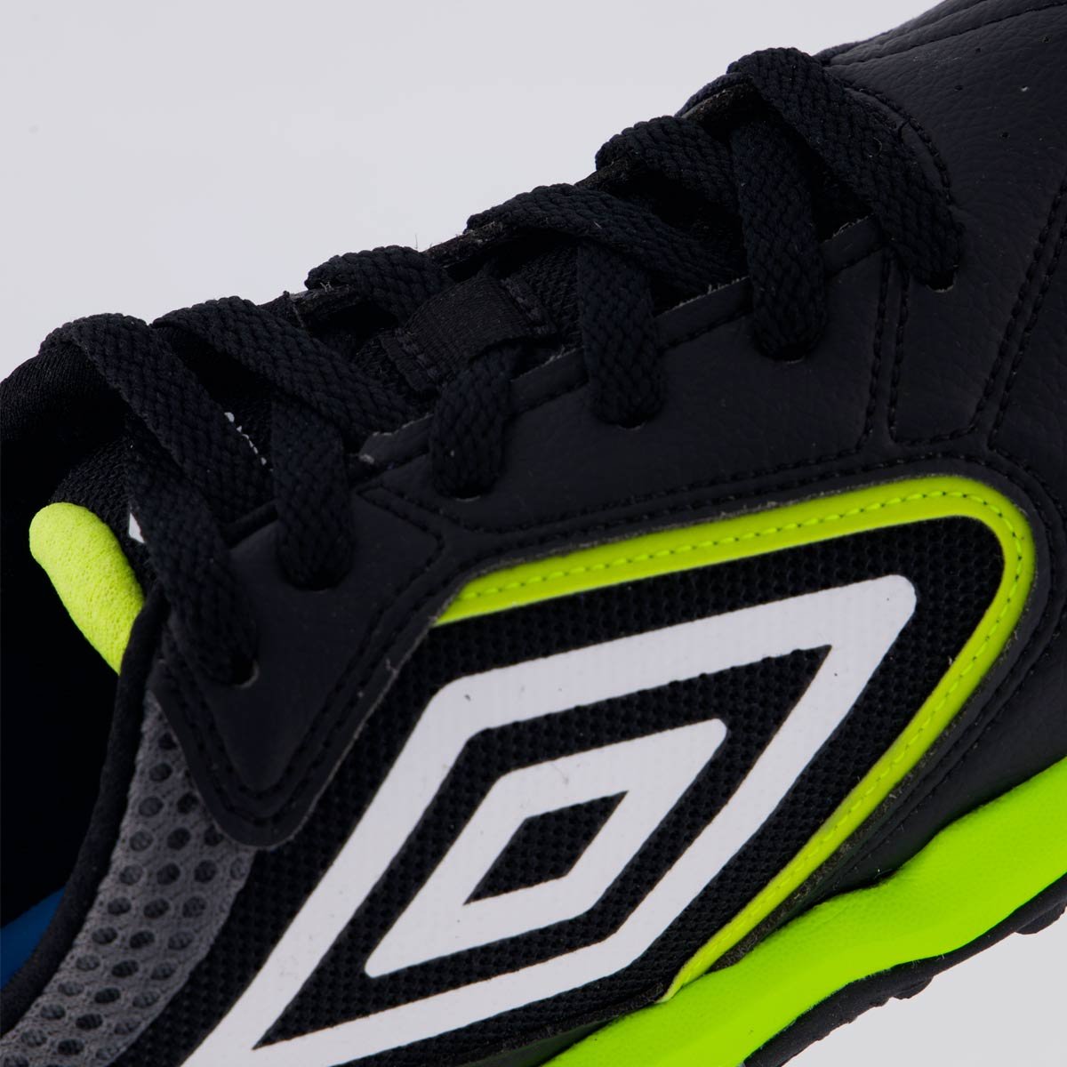 Chuteira Umbro Pro Challenge Uptake Society Preta e Verde Preto/Verde 7