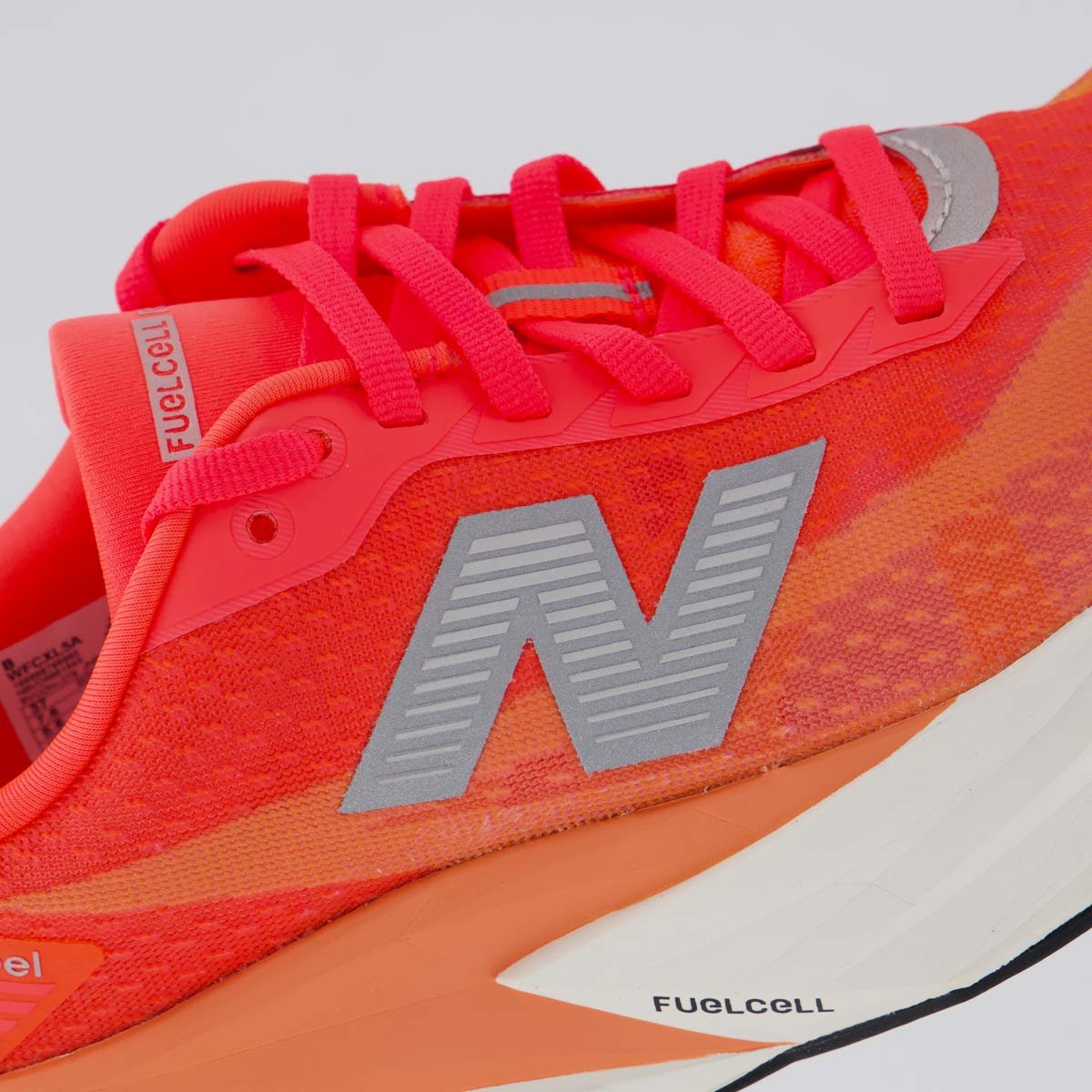 Tênis New Balance Fuelcell Rebel V5 Feminino Coral Coral 7