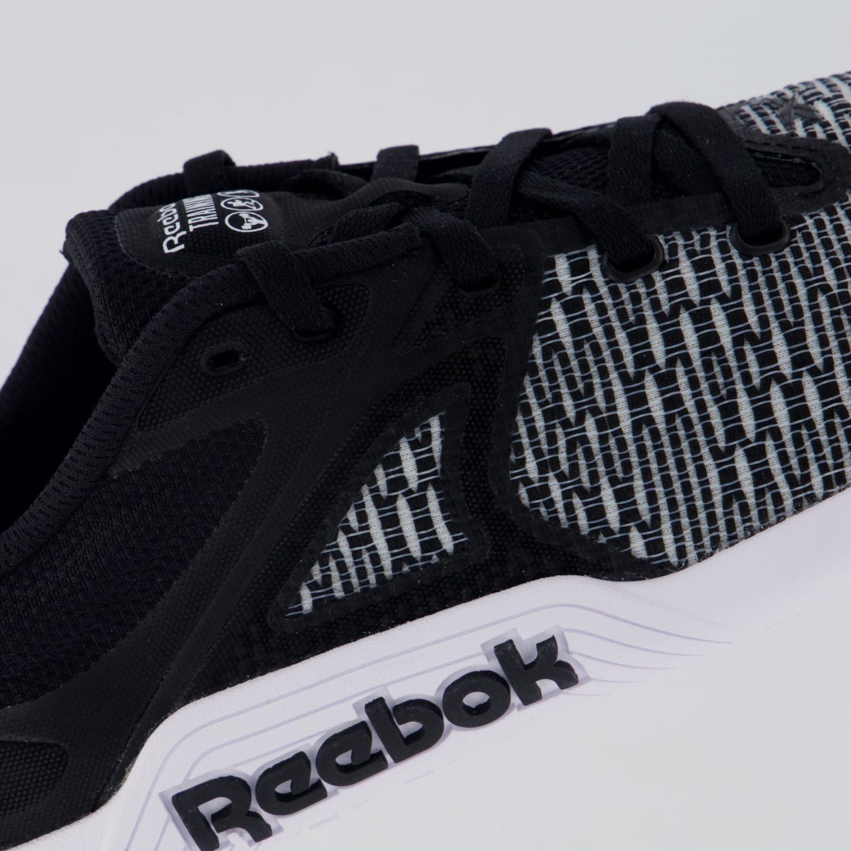 Tênis Reebok Nano Zero Feminino Preto e Branco Preto/Branco 7