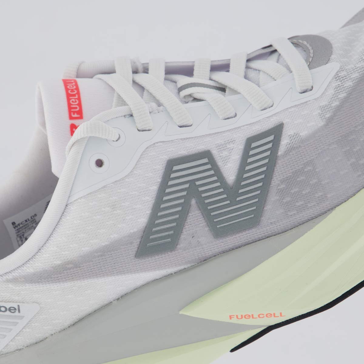 Tênis New Balance Fuelcell Rebel V5 Feminino Cinza Cinza 7