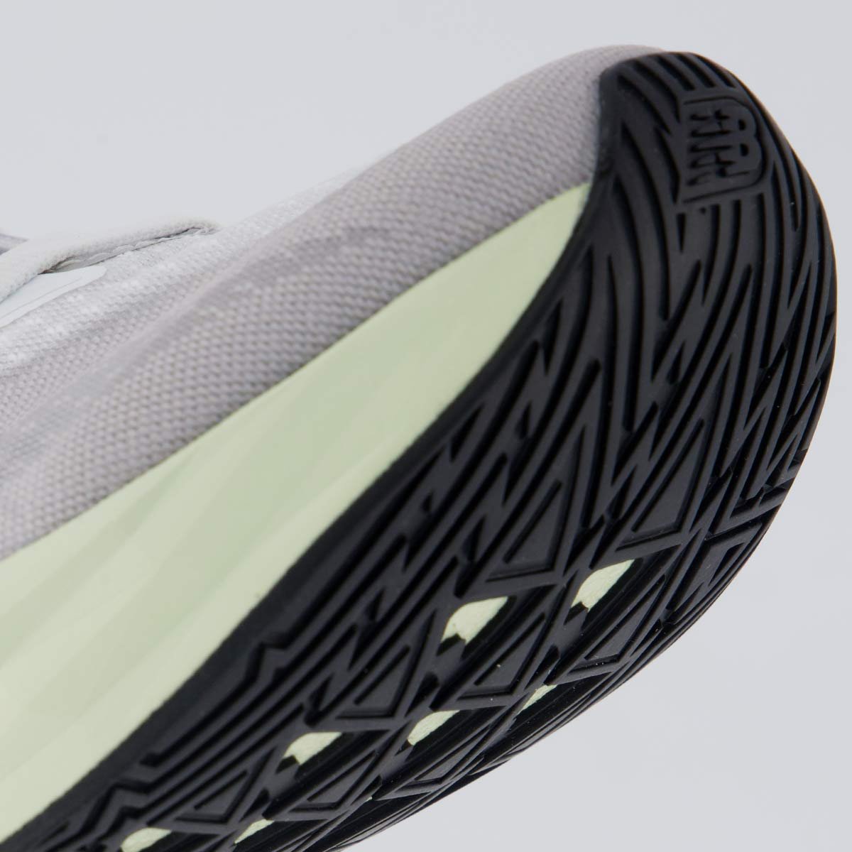 Tênis New Balance Fuelcell Rebel V5 Feminino Cinza Cinza 8