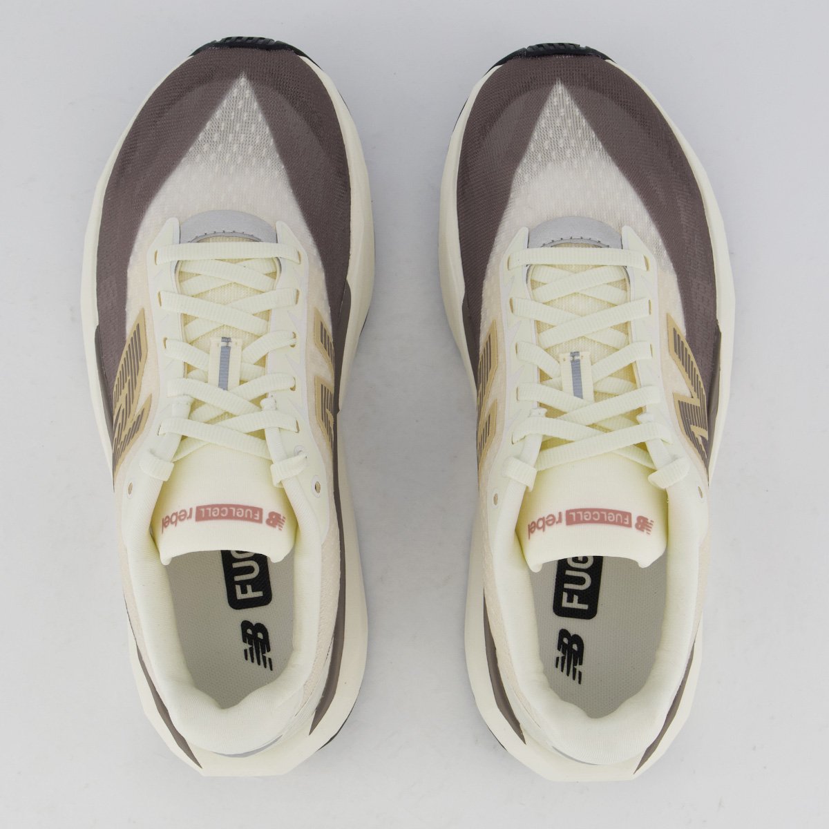 Tênis New Balance Fuelcell Rebel V5 Feminino Off White White/Cinza 4