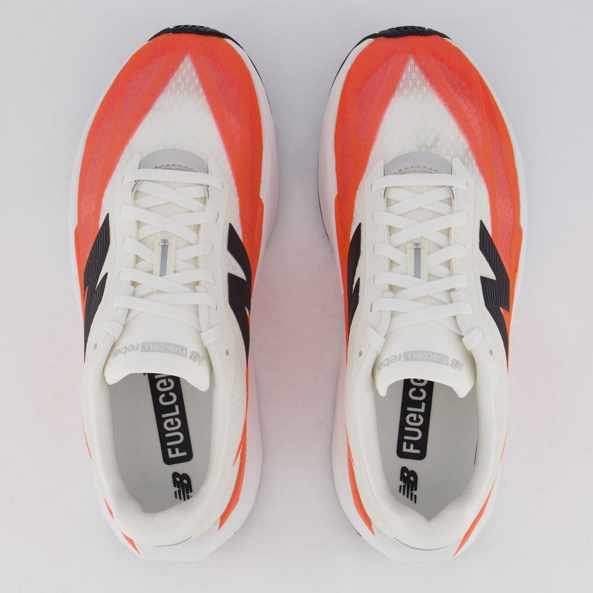 Tênis New Balance Fuelcell Rebel V5 Coral Bege/Coral 4