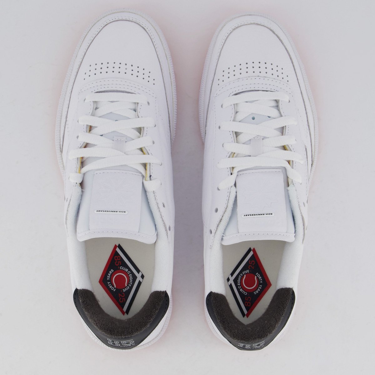 Tênis Reebok Club C 85 Vintage Branco e Vermelho Branco 4
