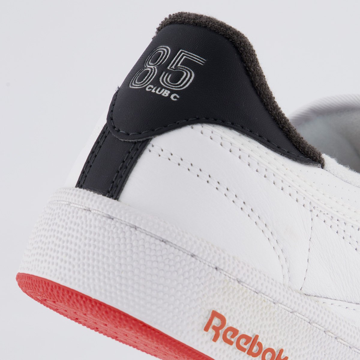 Tênis Reebok Club C 85 Vintage Branco e Vermelho Branco 6