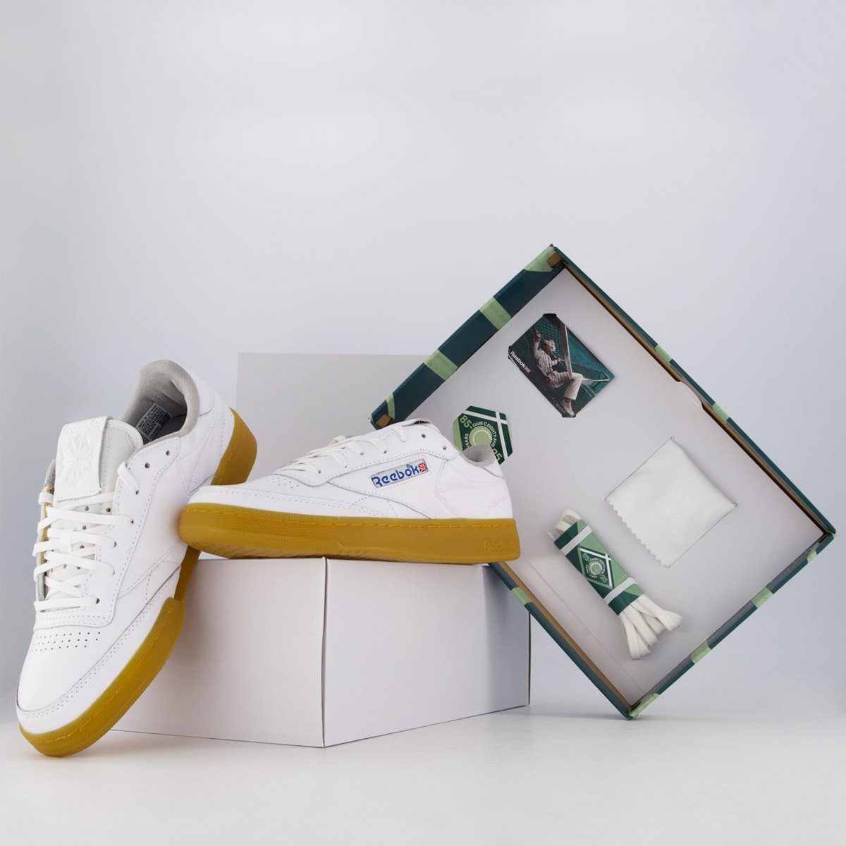 Tênis Reebok Club C 85 Vintage Branco Branco 9