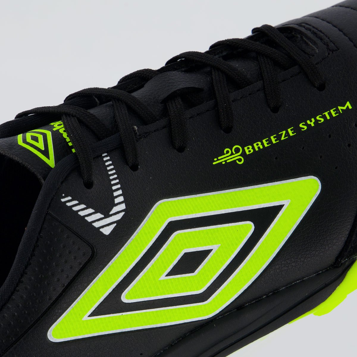 Chuteira Umbro Neo-Confort Society Preta e Amarela Preto/Amarelo 7