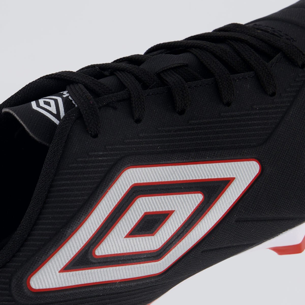 Chuteira Umbro Attak III Campo Preta e Vermelho Preto/Vermelho 7