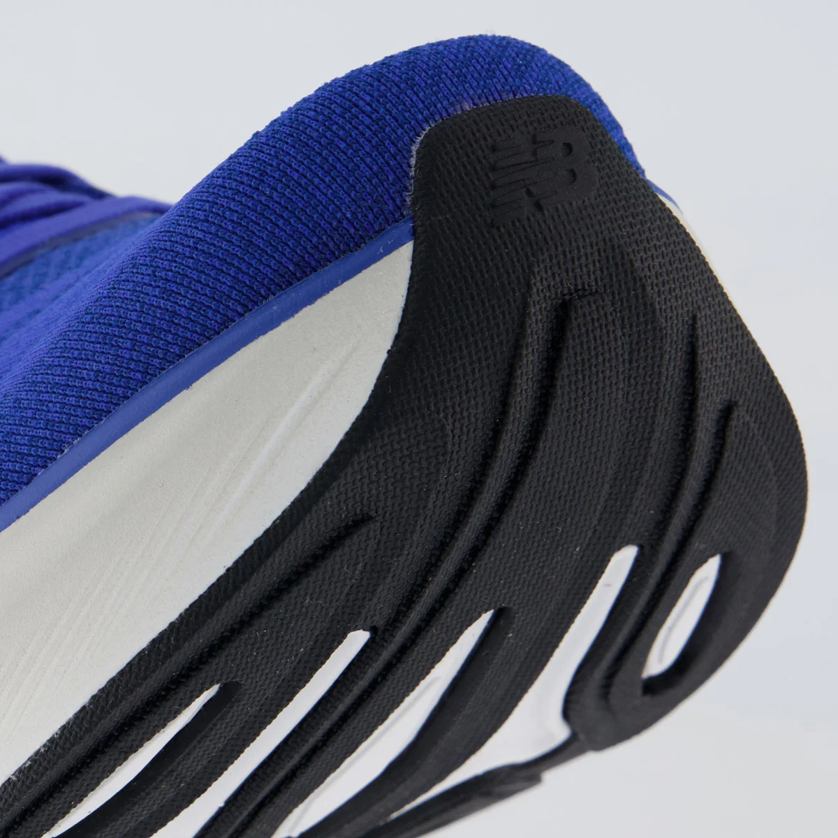 Tênis New Balance Fresh Foam X More V6 Azul Azul 8