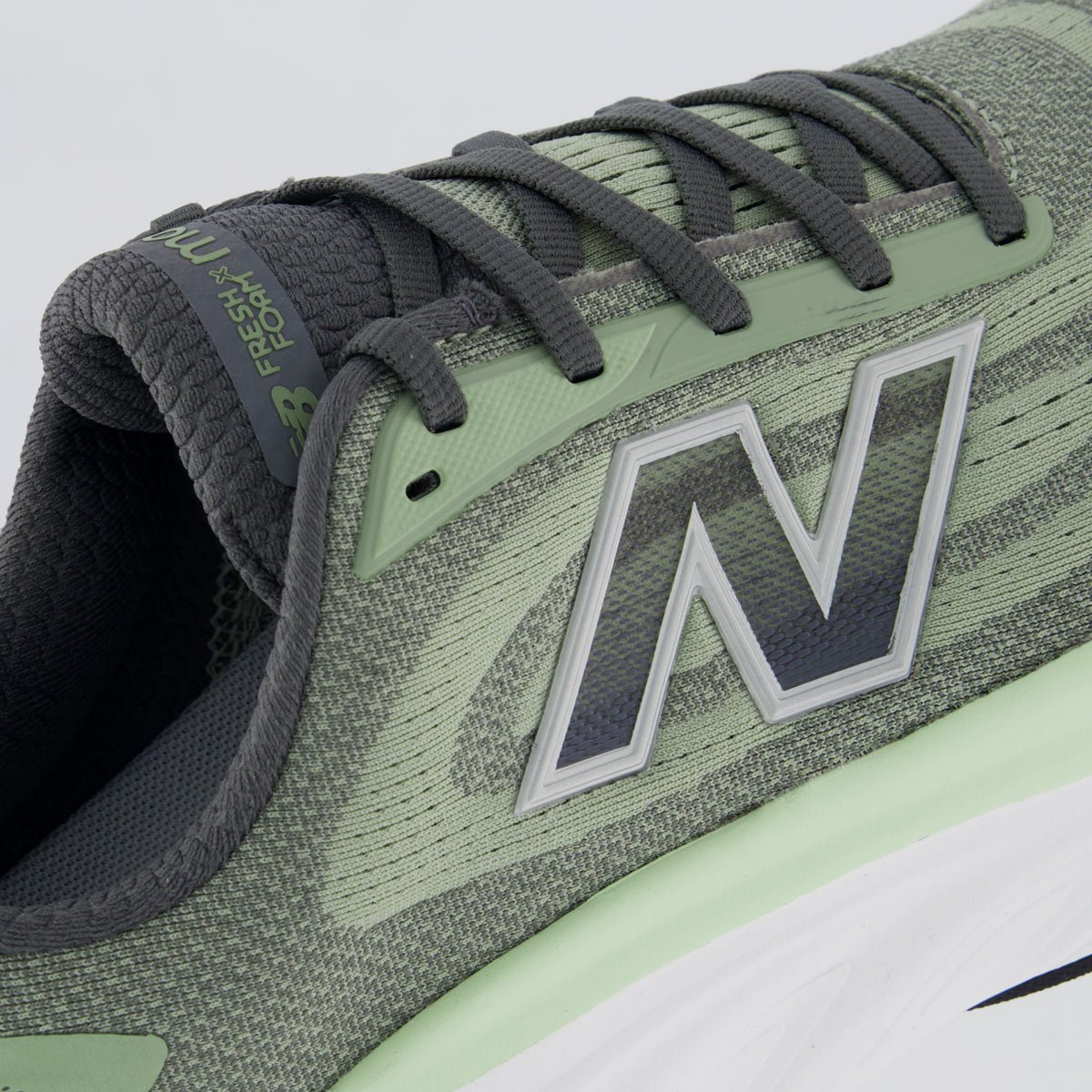 Tênis New Balance Fresh Foam X More V6 Verde Claro Cinza/Verde 7