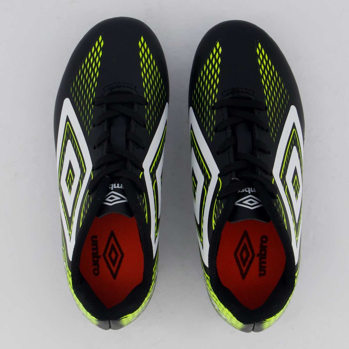 Chuteira Umbro Fast II Campo Juvenil Preta e Verde Preto/Verde 4