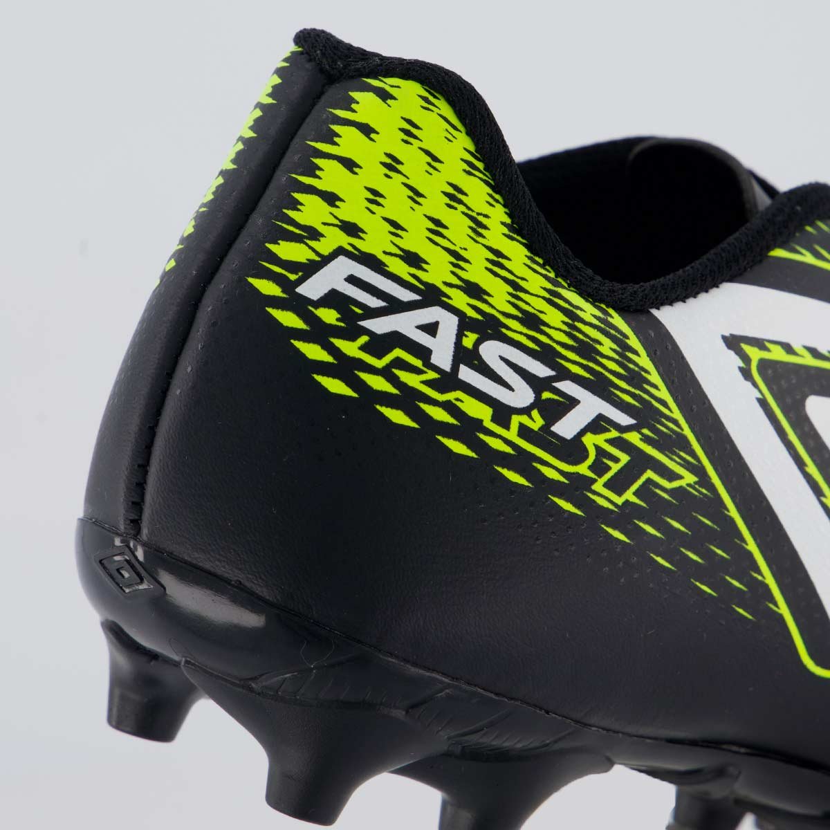 Chuteira Umbro Fast II Campo Juvenil Preta e Verde Preto/Verde 6