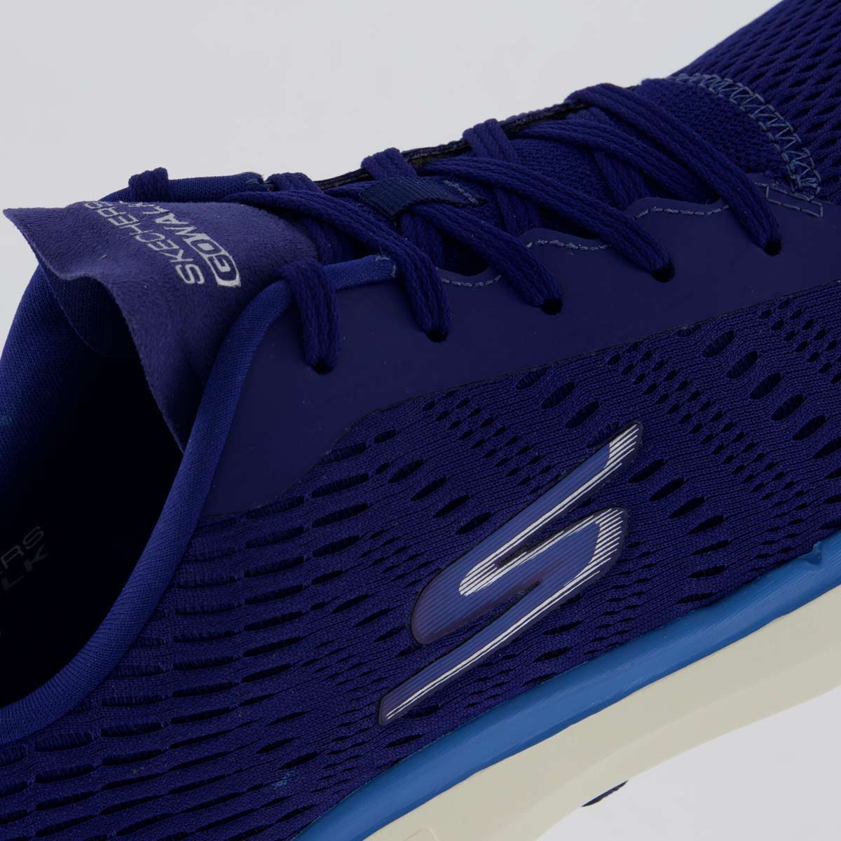 Tênis Skechers Go Walk 6 Marinho e Off White Azul 7