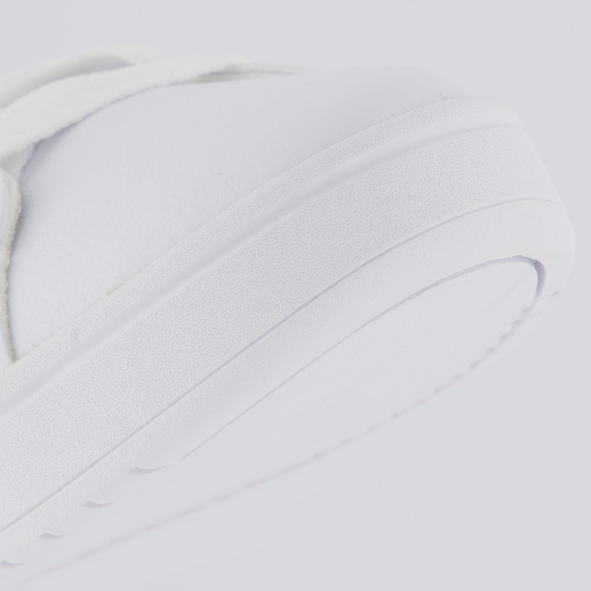Tênis Puma Rickie Classic Feminino Branco e Preto Branco/Preto 8