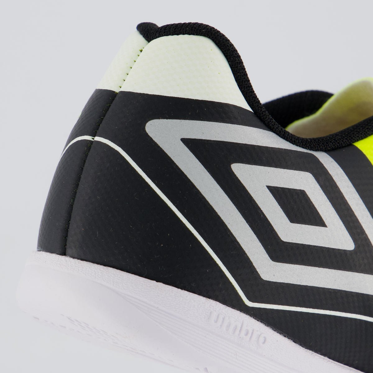 Chuteira Umbro Fifty VI Futsal Juvenil Verde Verde/Preto 6