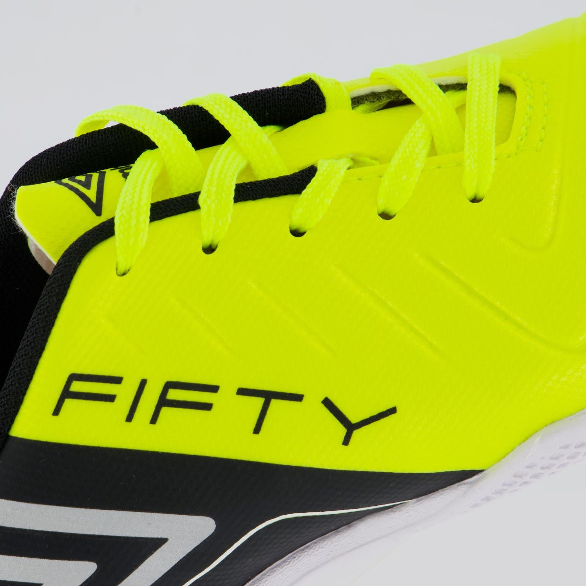 Chuteira Umbro Fifty VI Futsal Juvenil Verde Verde/Preto 7