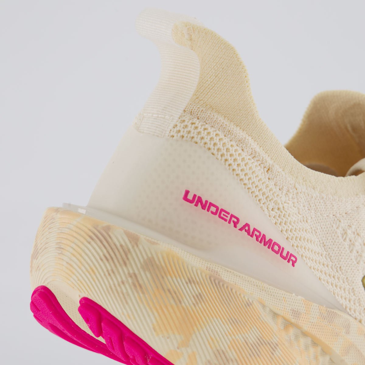Tênis Under Armour Charged Great Feminino Off White e Rosa White/Rosa 6