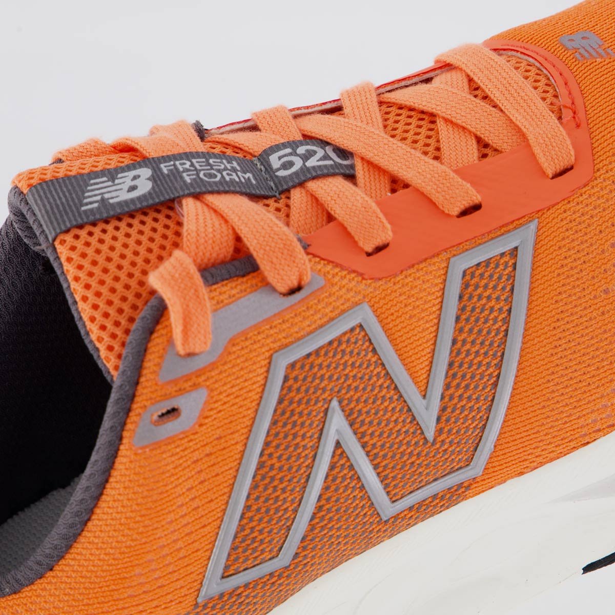Tênis New Balance Fresh Foam 520 V9 Feminino Coral Coral 7
