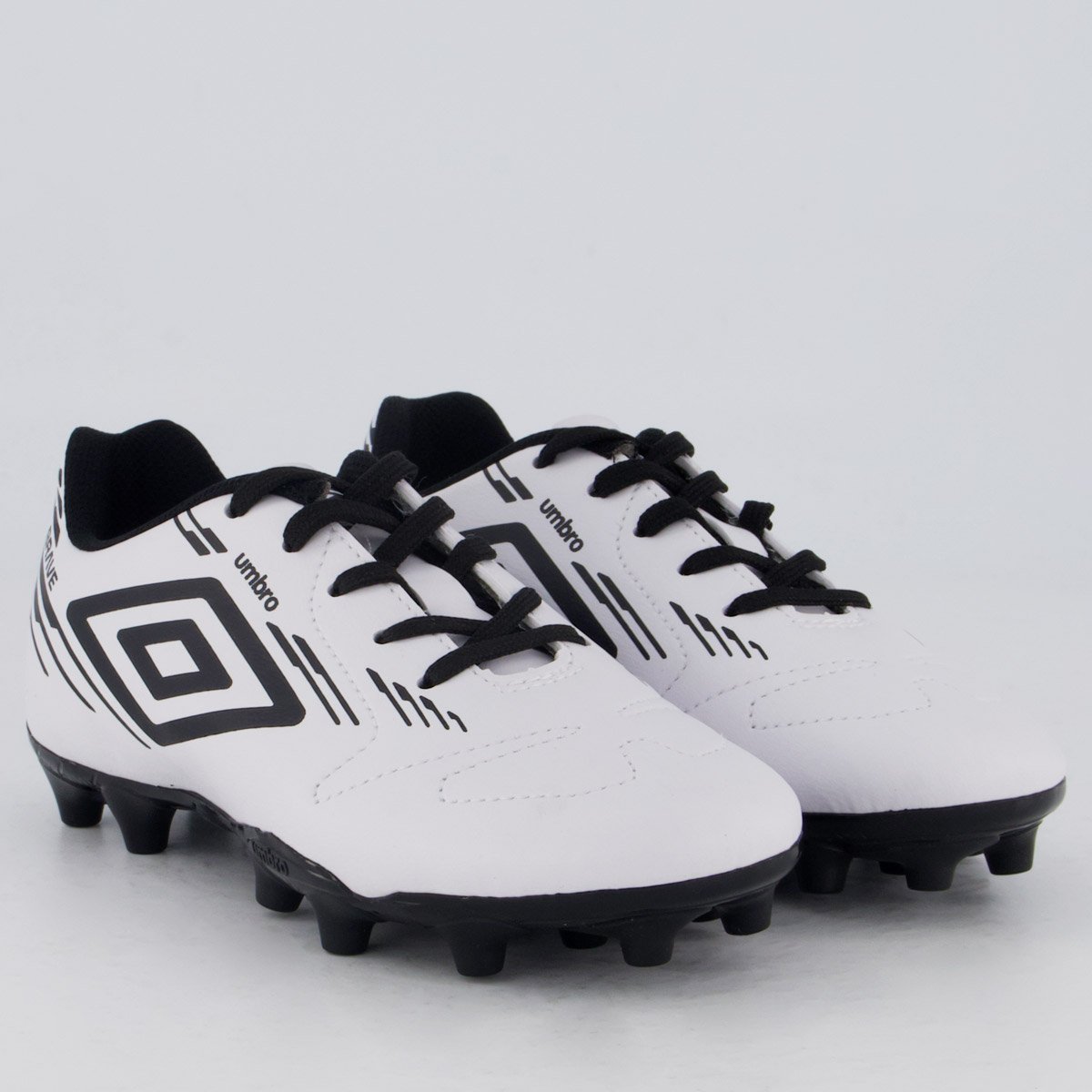 Chuteira Umbro Brave Campo Juvenil Branca e Preta Branco/Preto 2