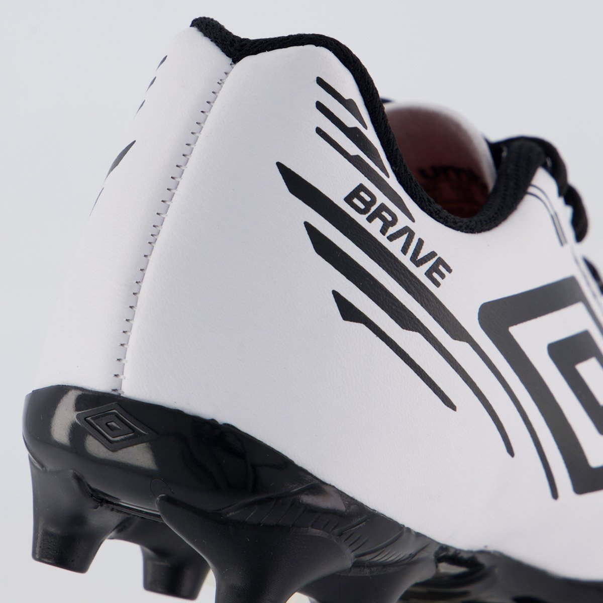 Chuteira Umbro Brave Campo Juvenil Branca e Preta Branco/Preto 6