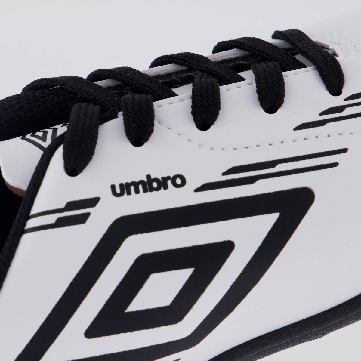 Chuteira Umbro Brave II Society Juvenil Branca e Preta Branco/Preto 7