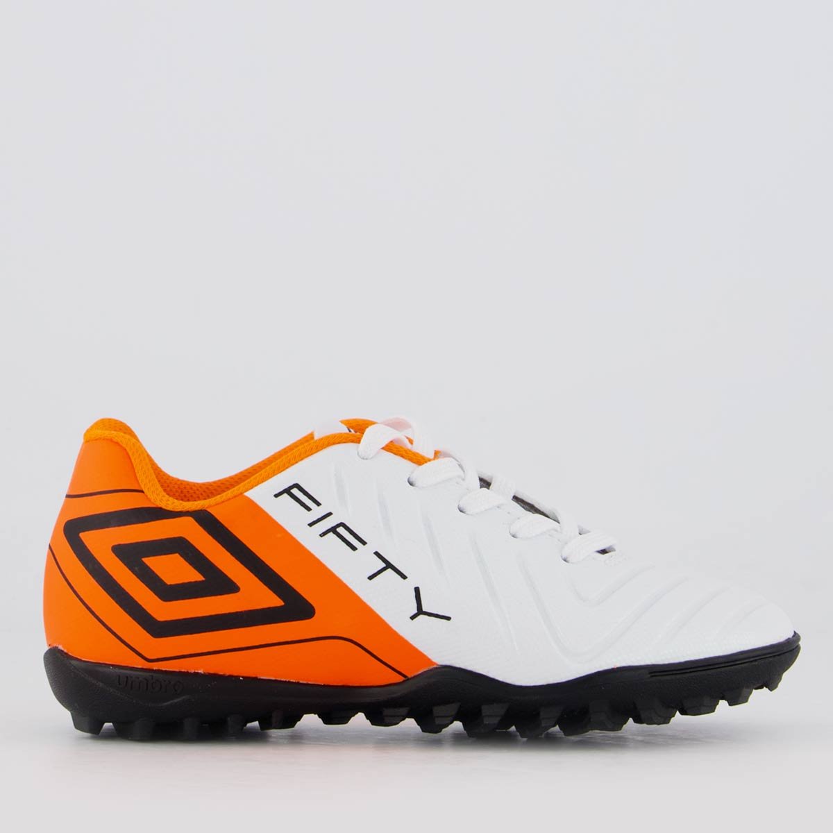 Chuteira Umbro Fifty VI Society Juvenil Branca e Laranja Branco/Laranja 1
