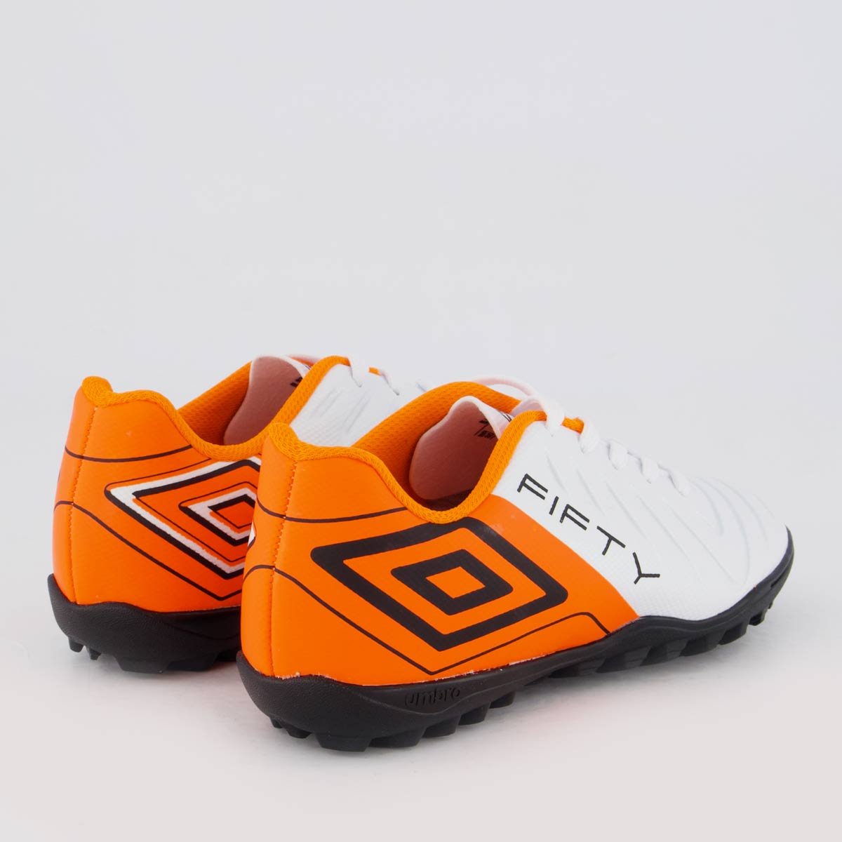Chuteira Umbro Fifty VI Society Juvenil Branca e Laranja Branco/Laranja 3