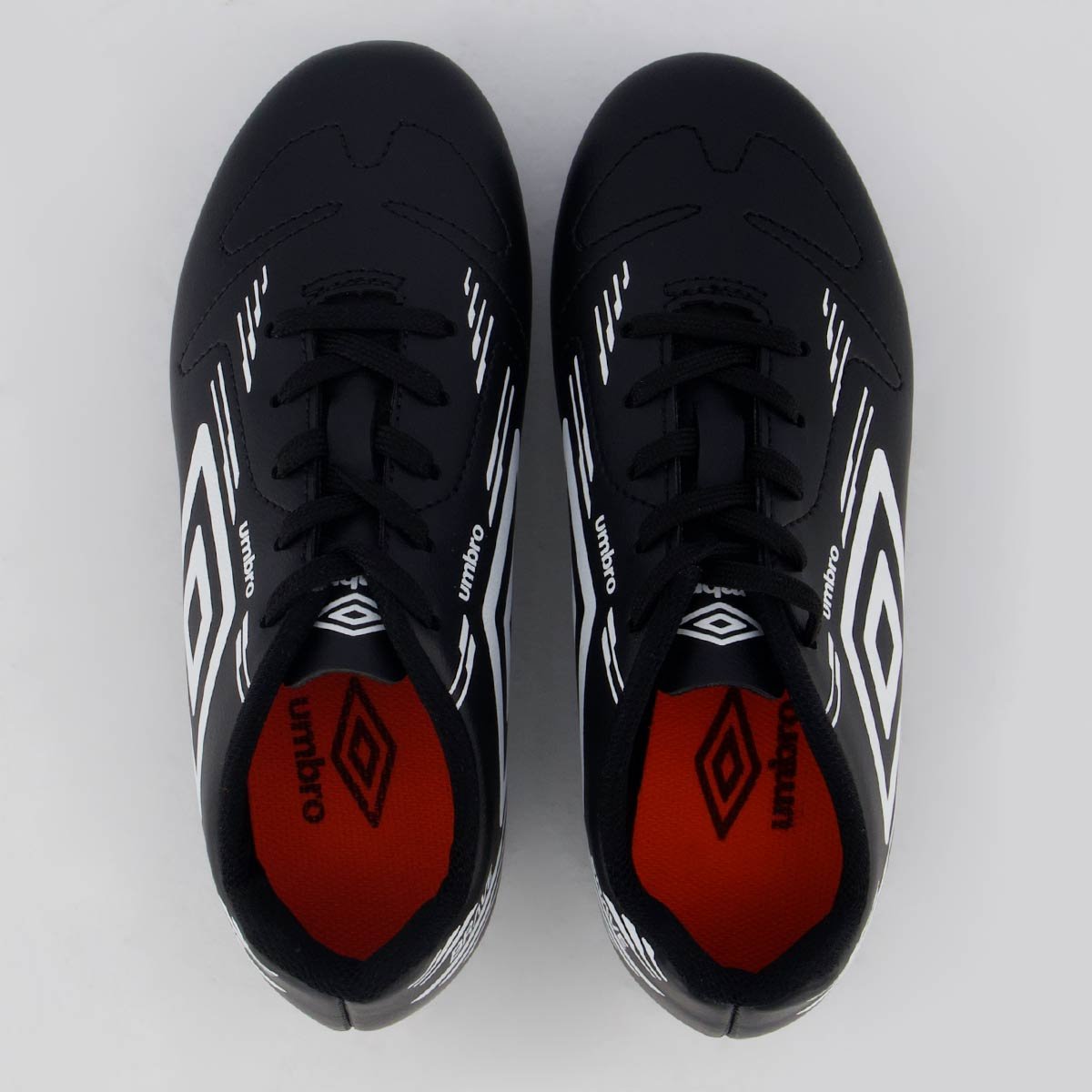 Chuteira Umbro Brave Campo Juvenil Preta Preto 4