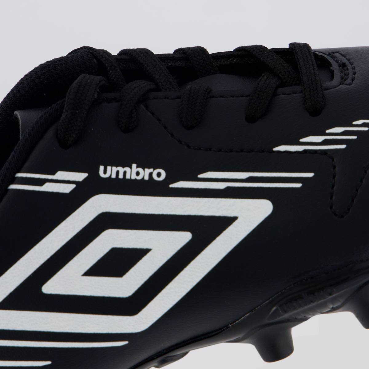 Chuteira Umbro Brave Campo Juvenil Preta Preto 7