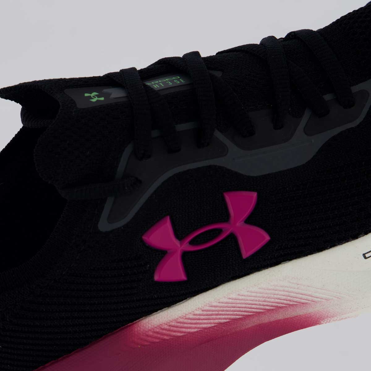 Tênis Under Armour Charged Slight 3 SE Feminino Preto e Roxo Preto/Roxo 7