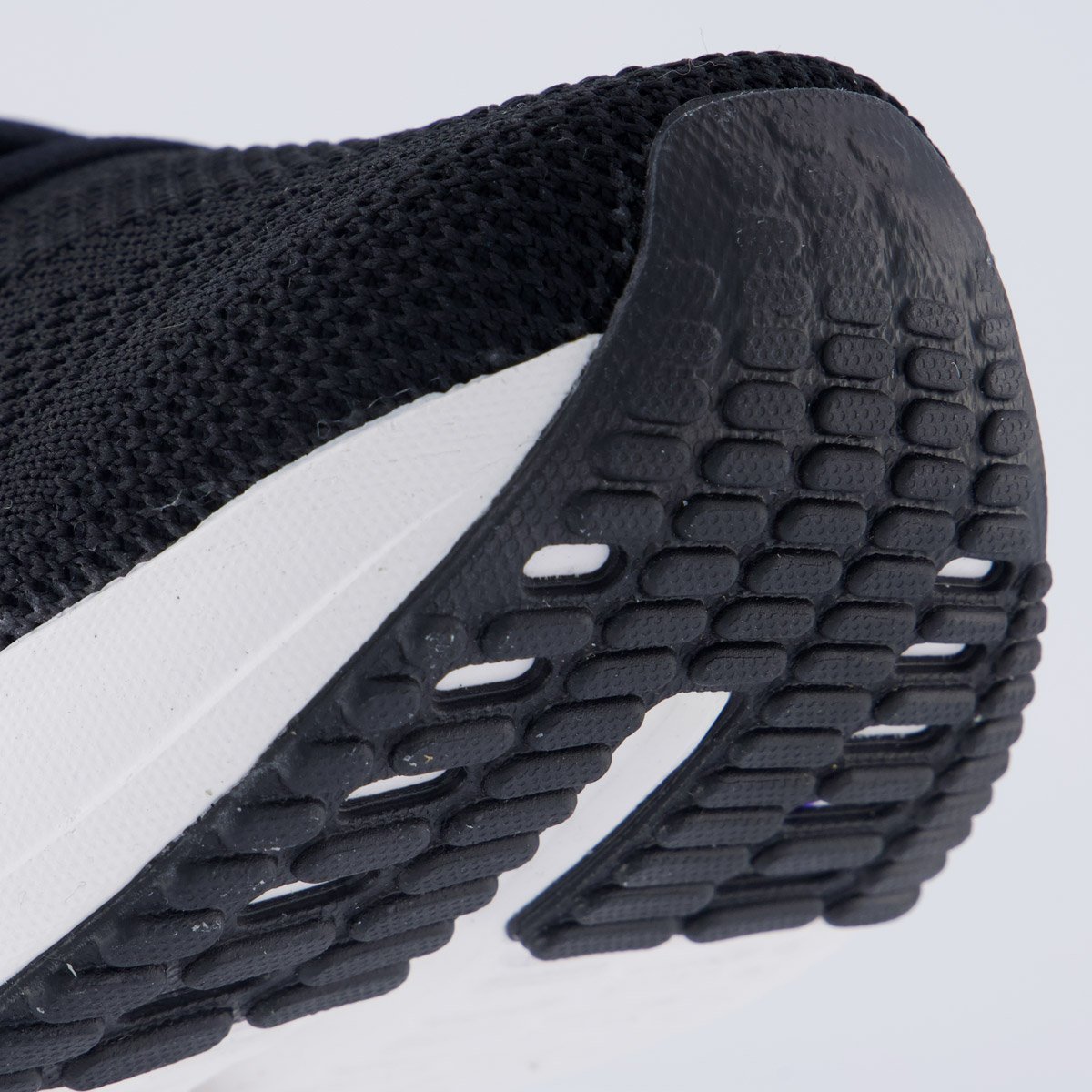 Tênis Under Armour Charged Slight 3 SE Preto Preto/Branco 8