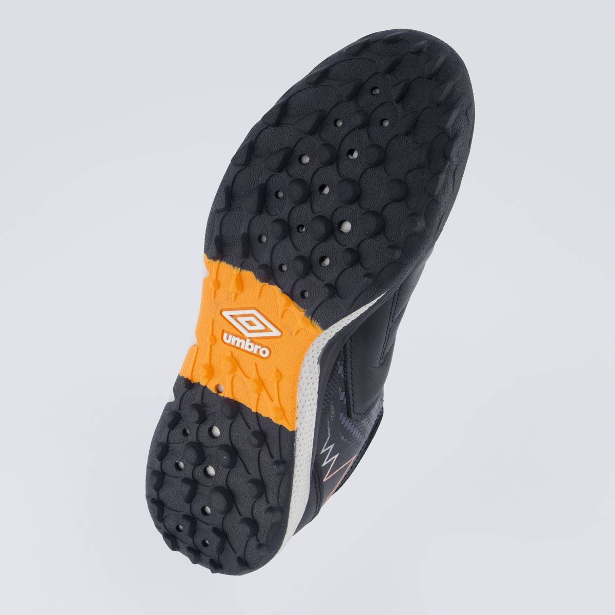 Chuteira Umbro Adamant Master Class Pro Bump Society Preta Preto 5