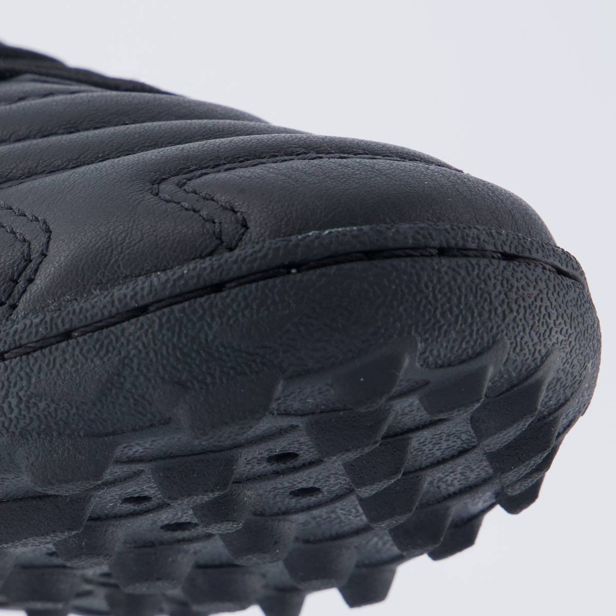 Chuteira Umbro Adamant Master Class Pro Bump Society Preta Preto 8