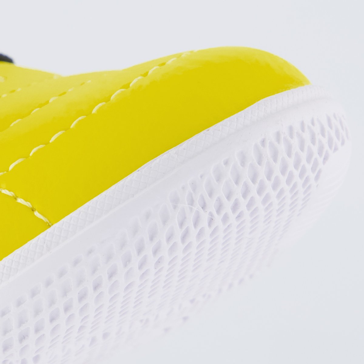 Chuteira Umbro Class Footballer Futsal Juvenil Amarela e Preta Amarelo/Preto 8