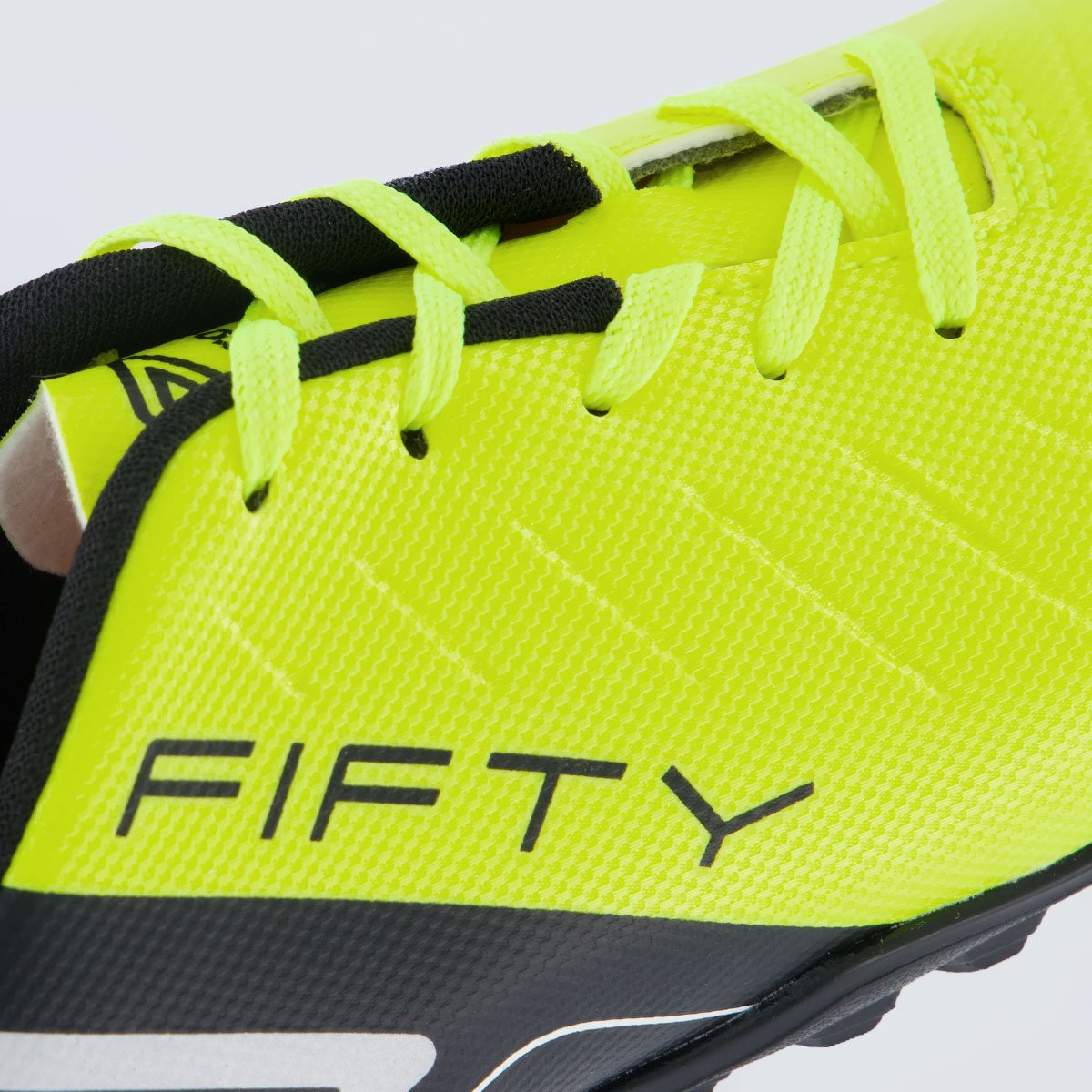 Chuteira Umbro Fifty VI Juvenil Society Amarela e Amarelo/Preto 7