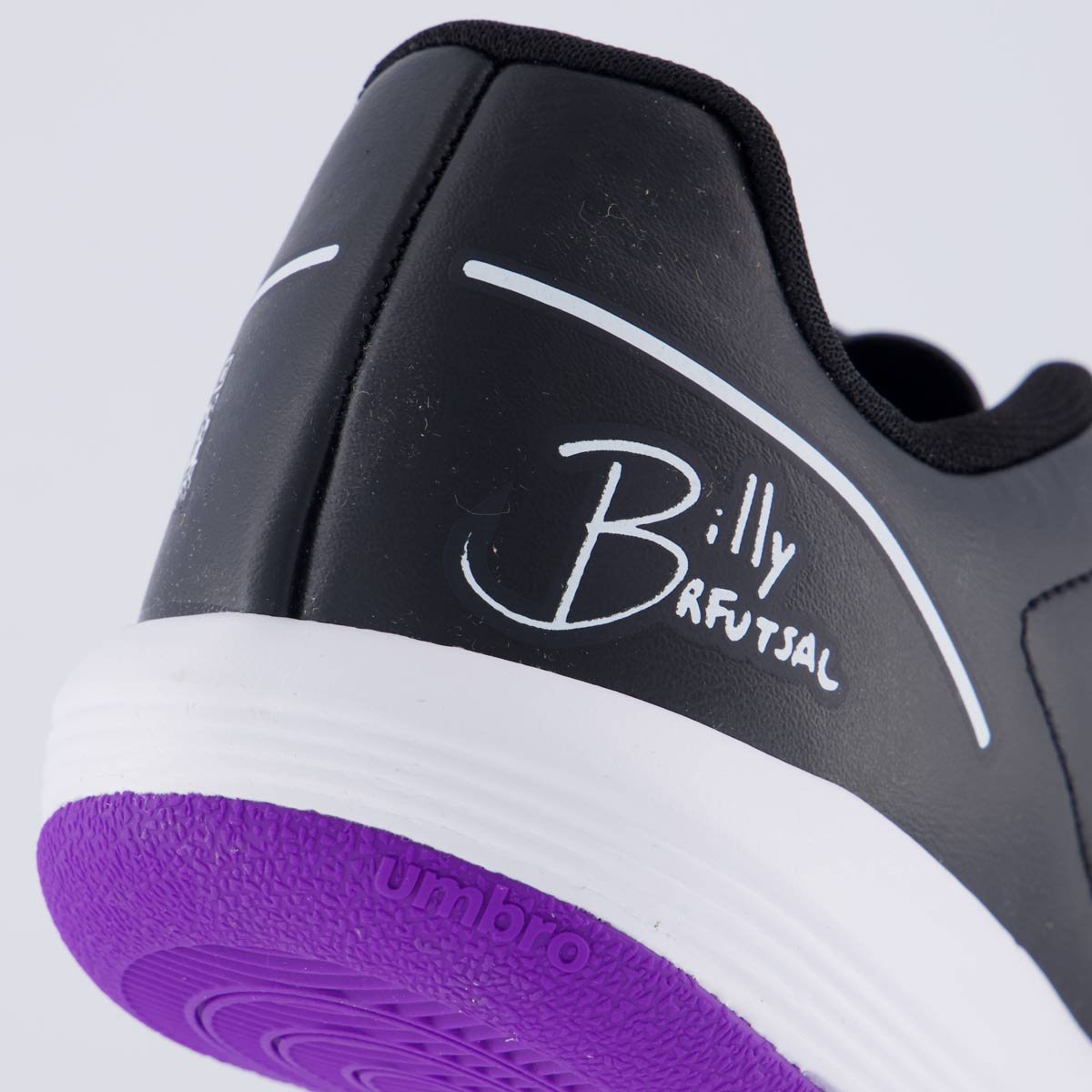 Chuteira Umbro BR Futsal Juvenil Preta e Roxa Preto/Roxo 6