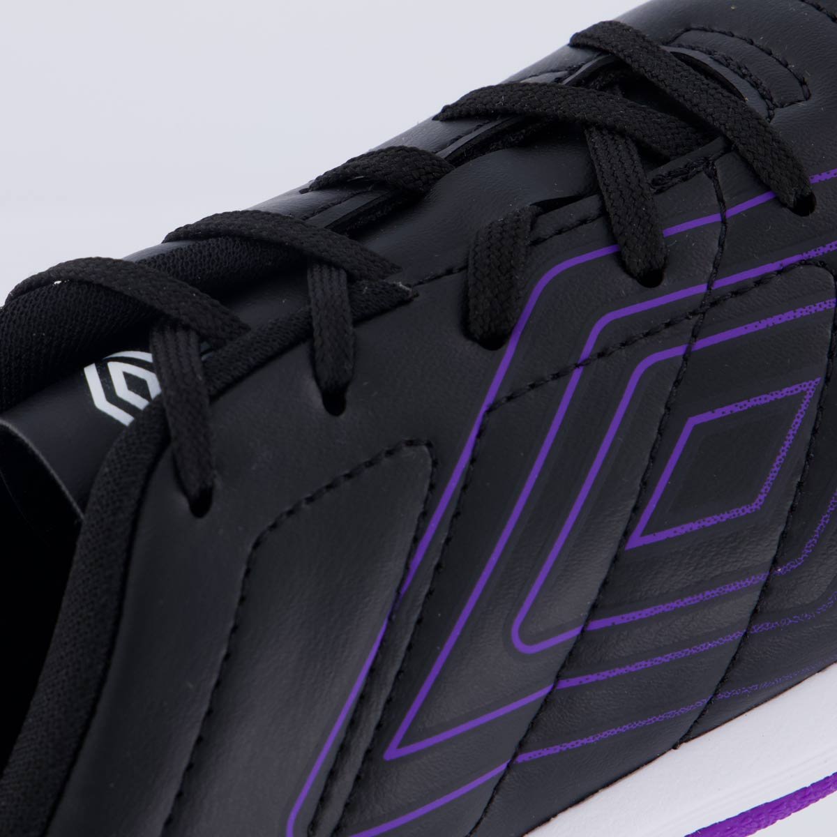 Chuteira Umbro BR Futsal Juvenil Preta e Roxa Preto/Roxo 7
