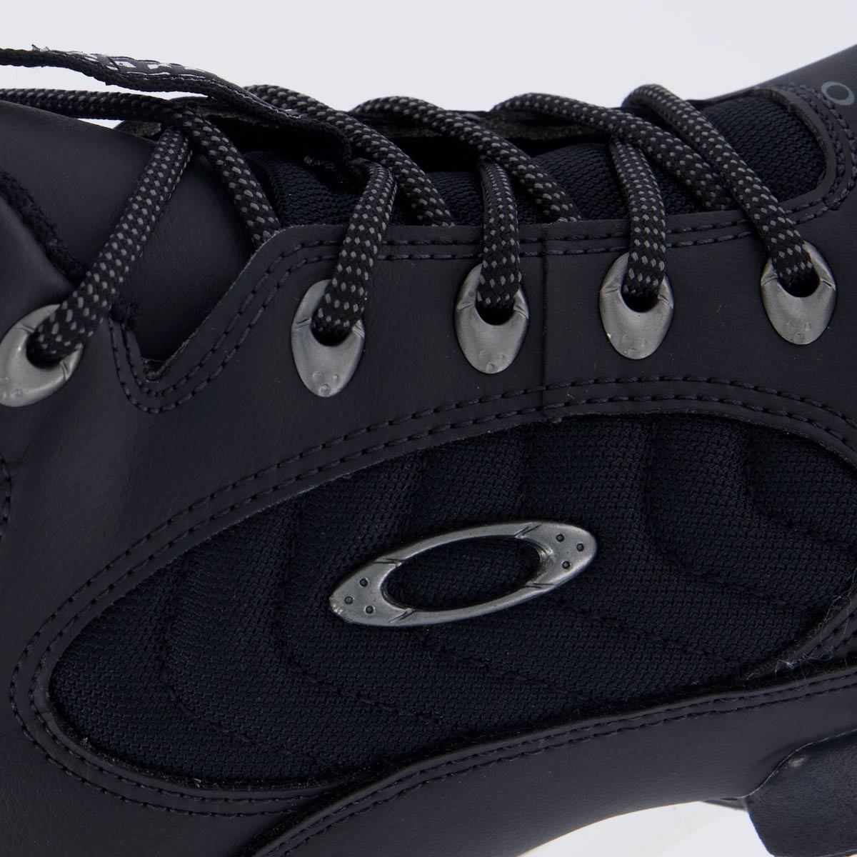 Tênis Oakley Halftrack Low Mid III Preto Preto 7
