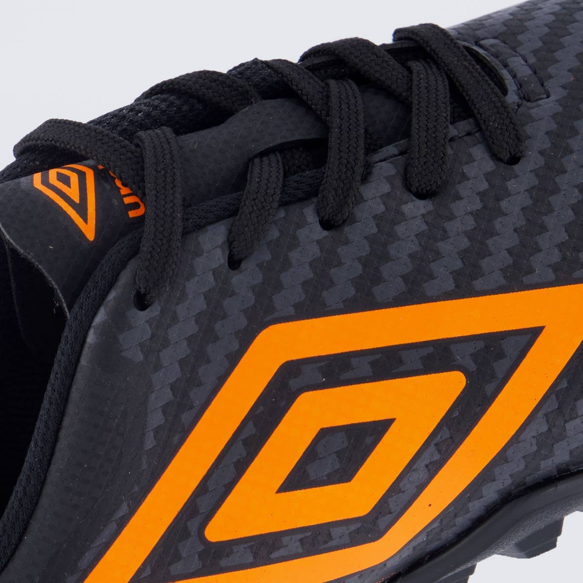 Chuteira Umbro Adamant Top Speed Society Juvenil Preta e Laranja Preto/Laranja 7