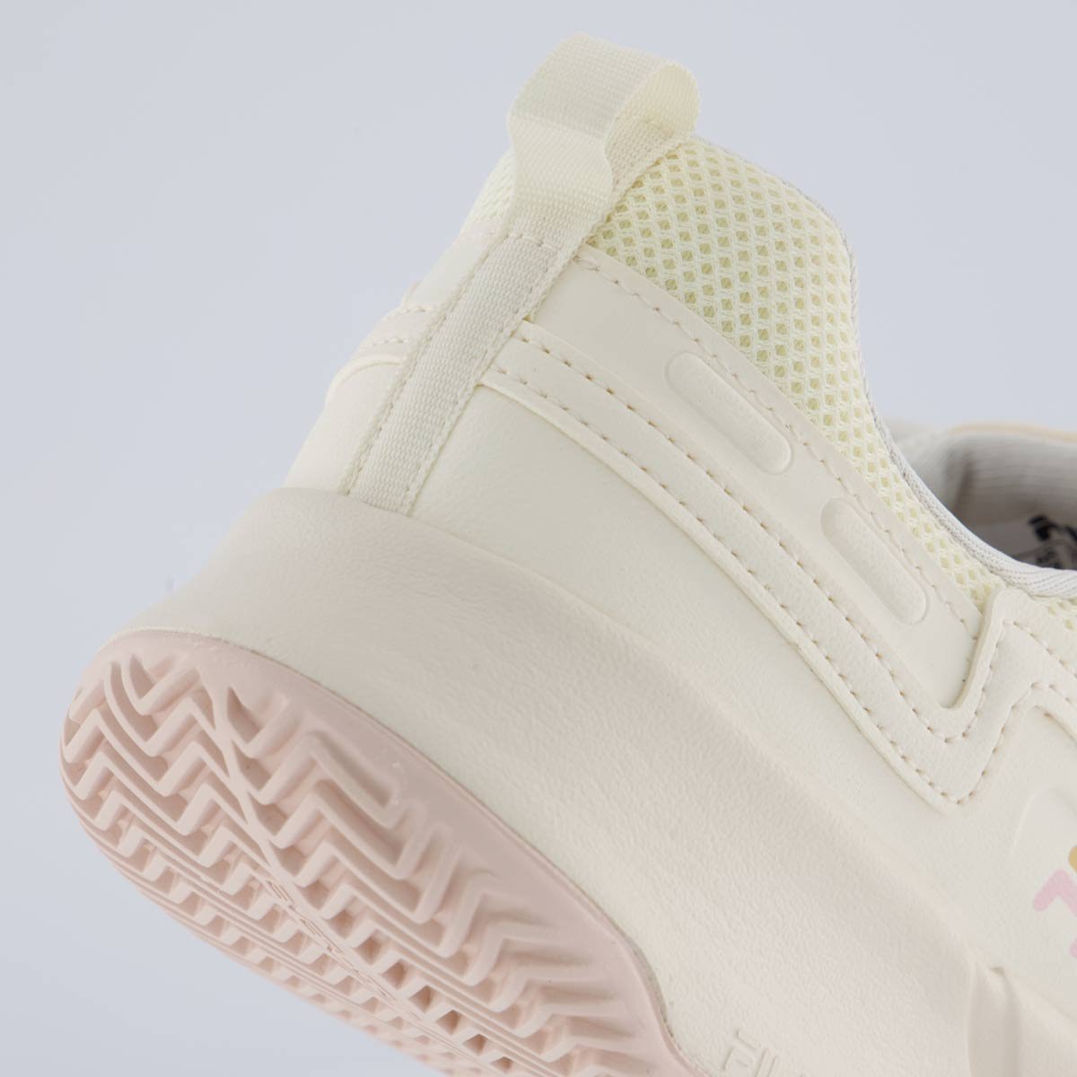 Tênis Fila Precision Feminino Bege e Rosa Bege/Rosa 6