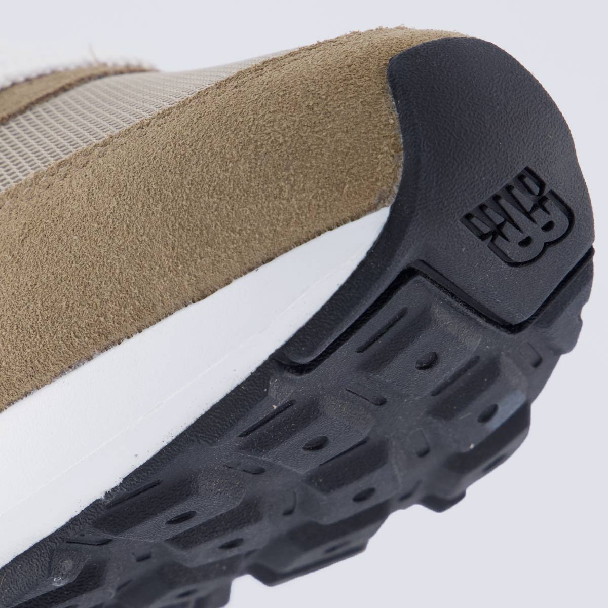 Tênis New Balance 370 V1 Marrom Marrom 8