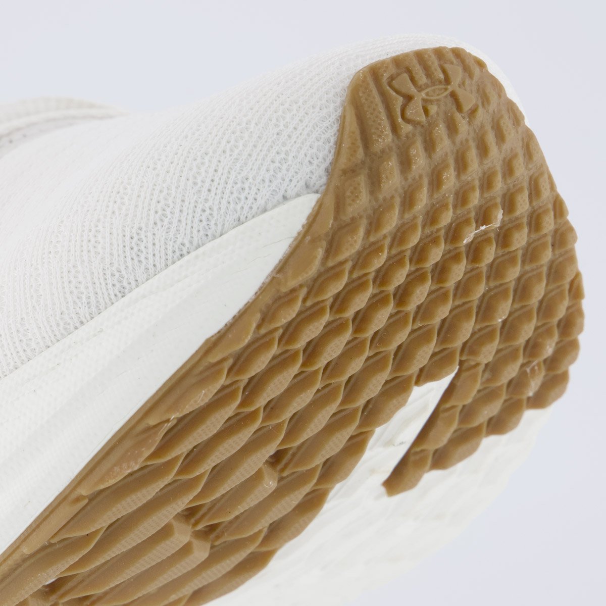 Tênis Under Armour Charged Wing 2 Feminino Branco Branco/Bege 8