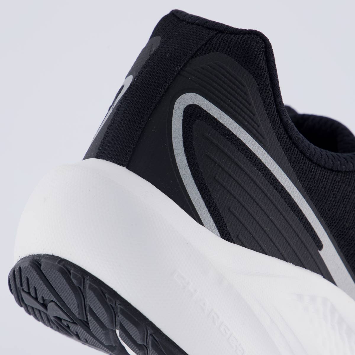 Tênis Under Armour Charged Wing 2 Preto e Branco Preto/Branco 6