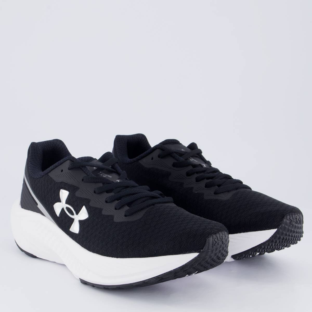 Tênis Under Armour Charged Wing 2 Preto e Branco Preto/Branco 2