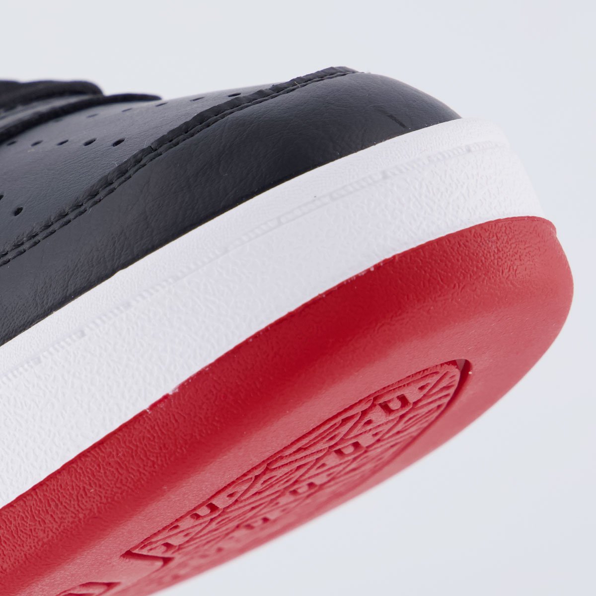 Tênis Puma Ferrari Caven 2.0 Preto e Branco Preto/Vermelho 8