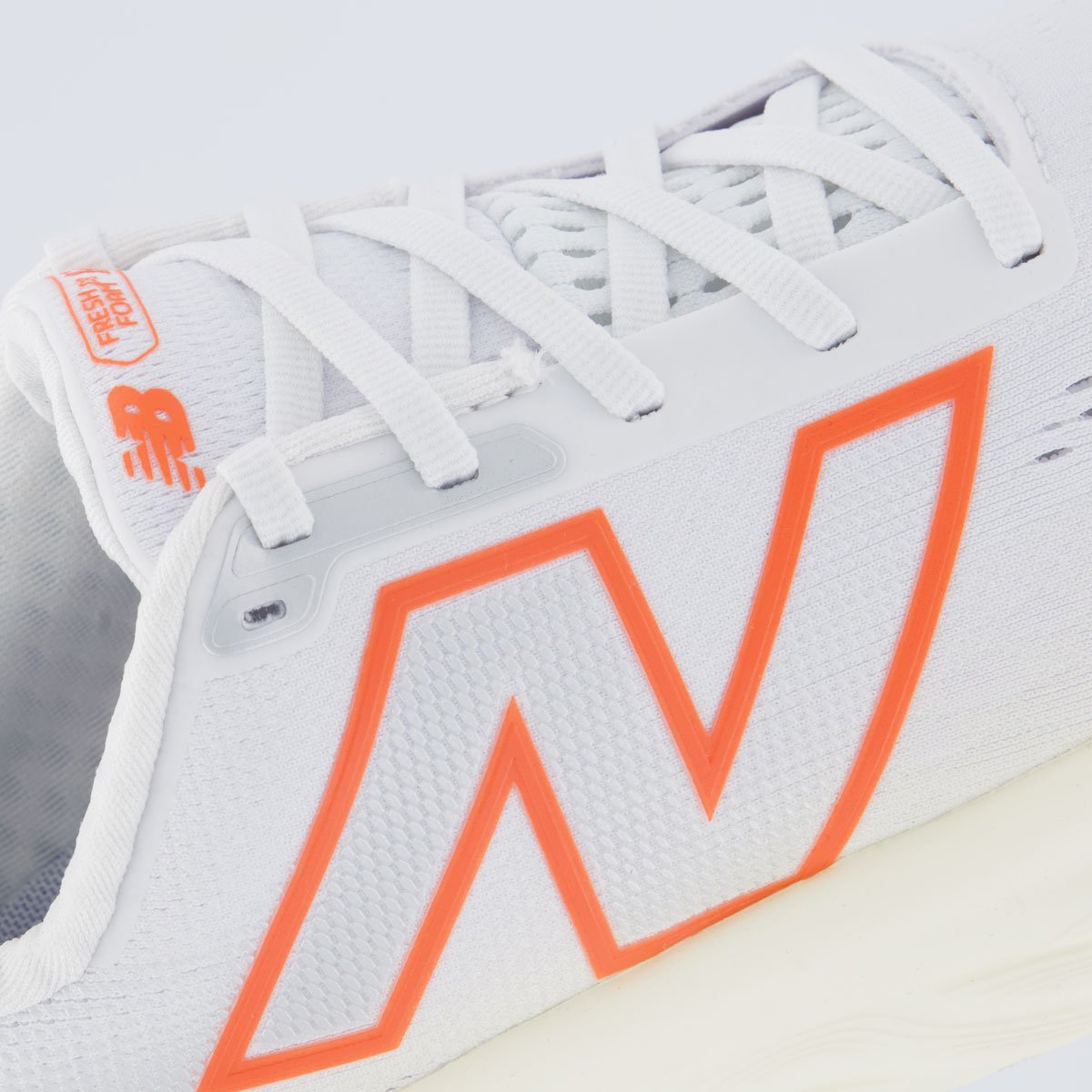 Tênis New Balance Fresh Foam X 1080 V14 Feminino Branco e Laranja Branco/Laranja 7
