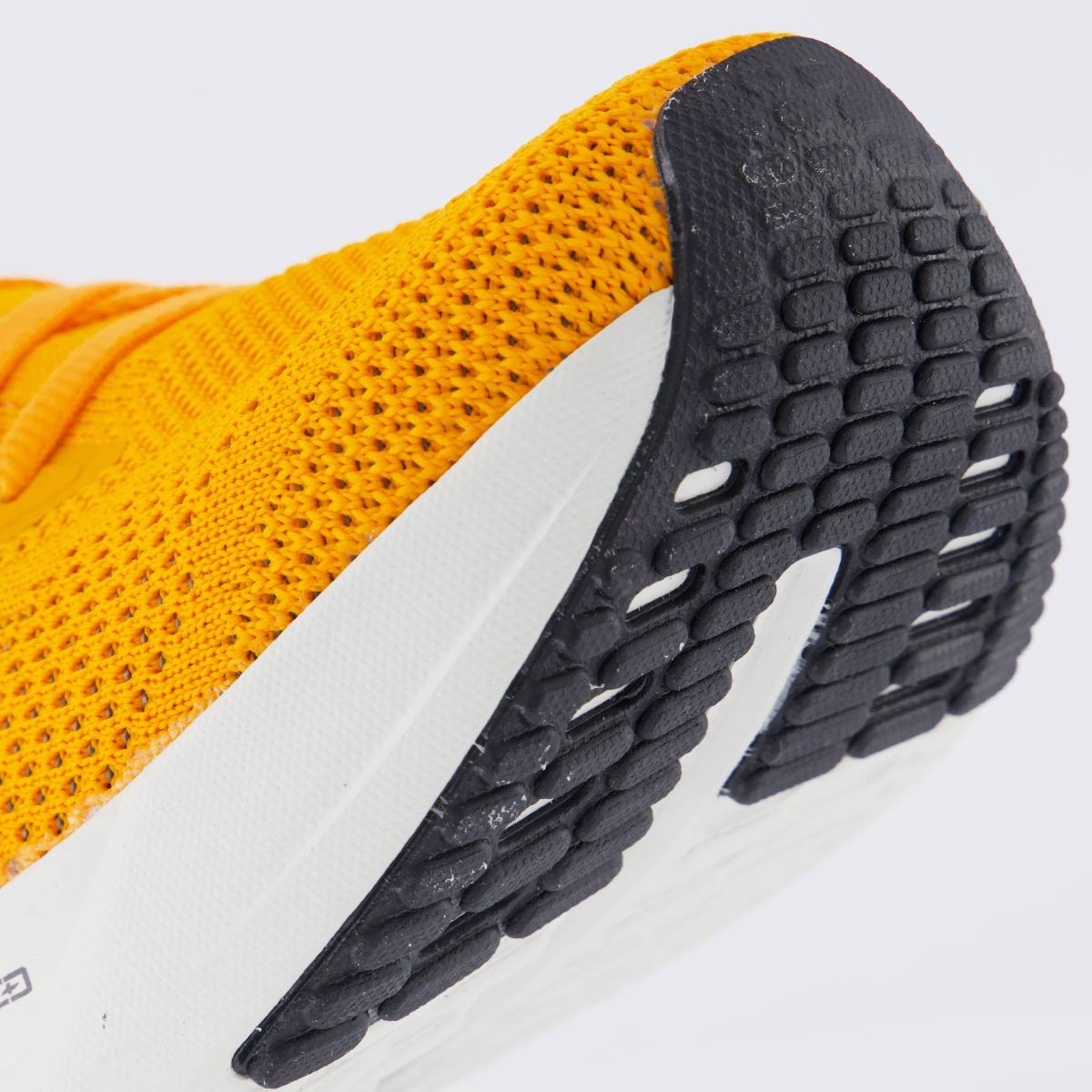 Tênis Under Armour Charged Slight 3 SE Laranja Laranja 8