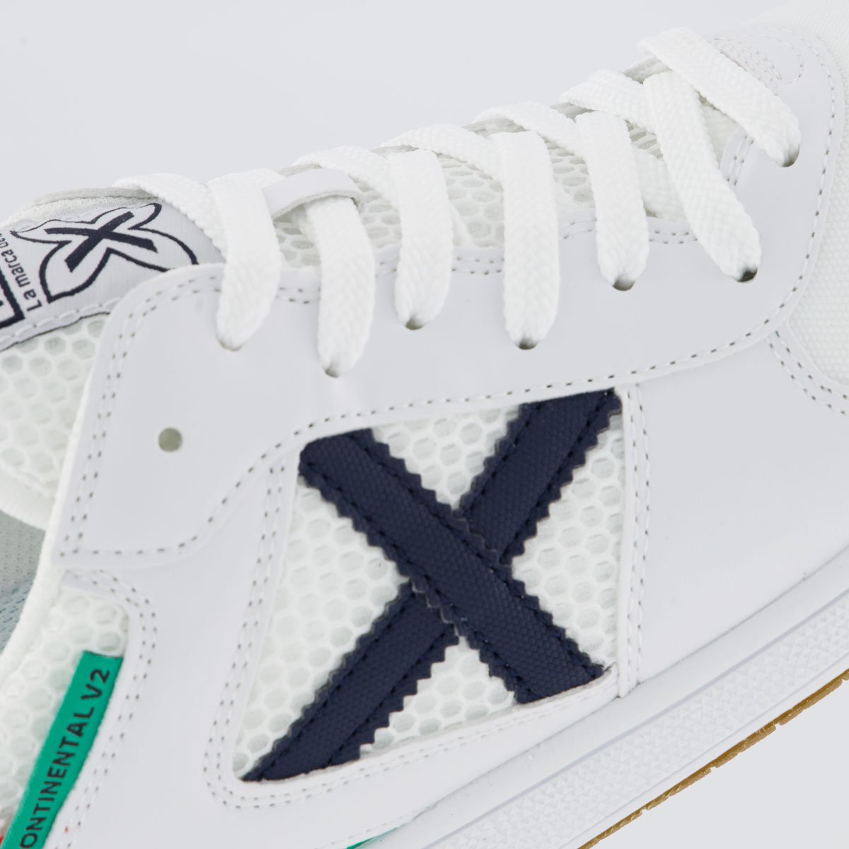 Chuteira Munich Continental V2 Branca Futsal Branco/Marinho 7