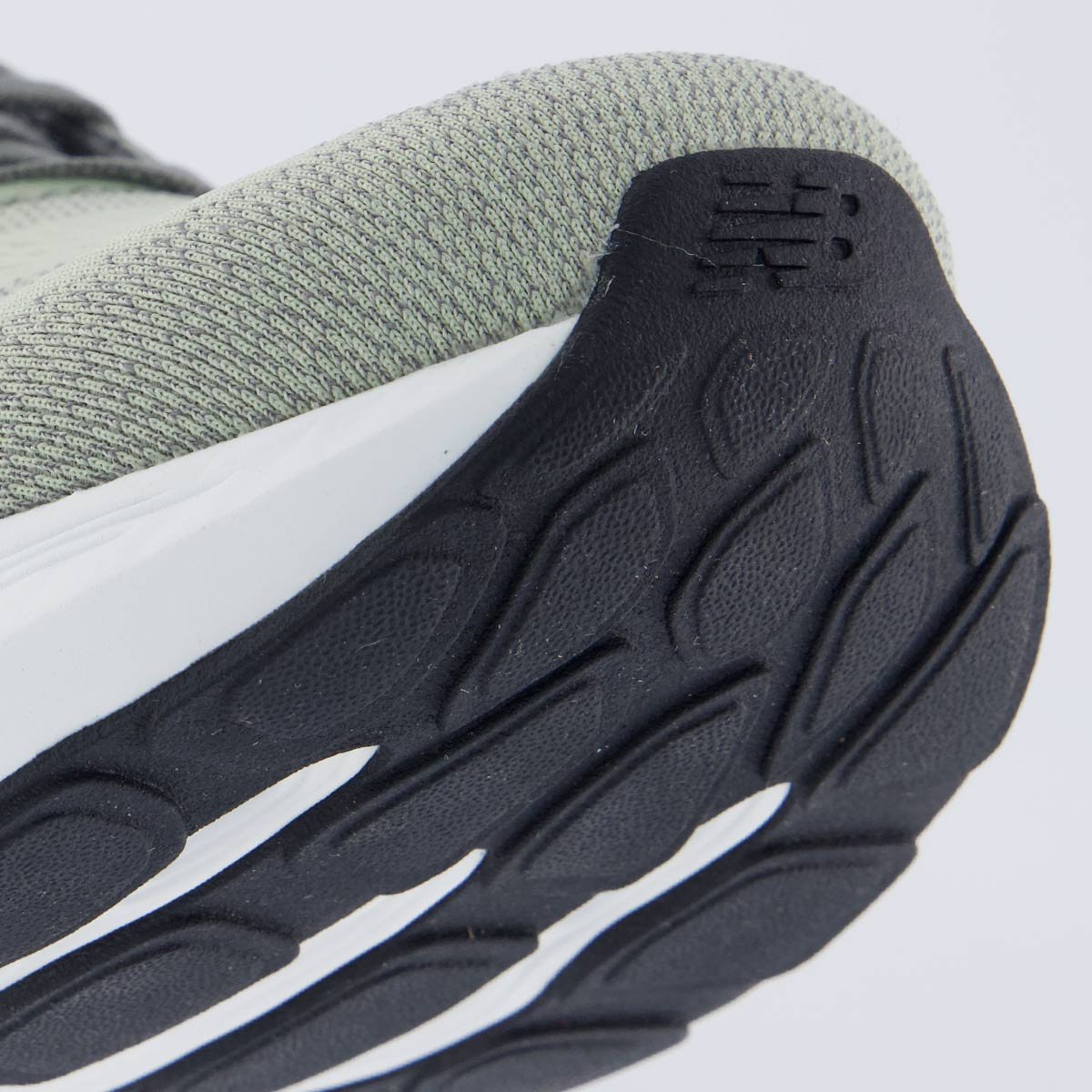Tênis New Balance Fresh Foam X 880 V15 Verde Verde 8