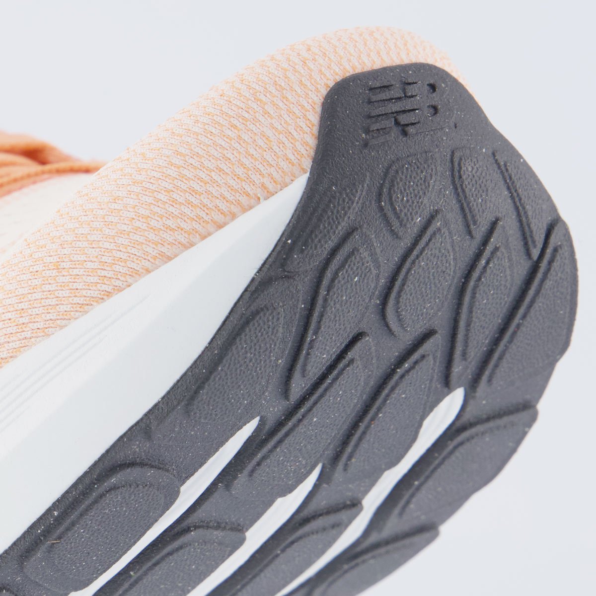Tênis New Balance Fresh Foam X 880 V15 Feminino Coral Coral 8